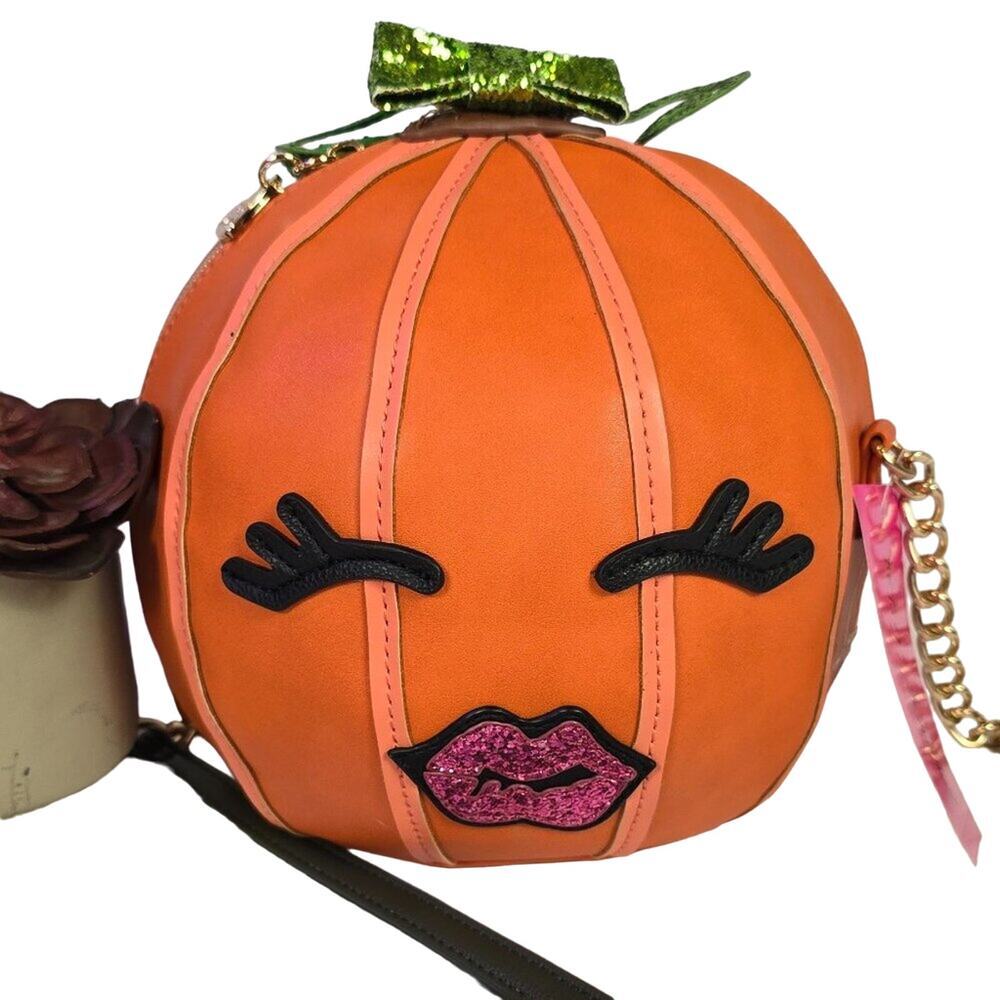 New Betsey Johnson KITSCH Oh My Gourd PUMPKIN Crossbody Bling Purse Halloween - Picture 2 of 7